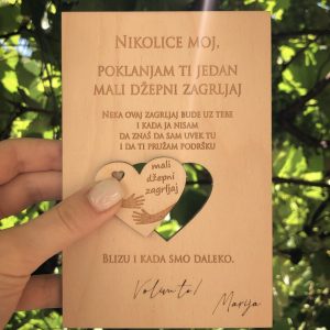 Džepni zagrljaj u obliku srca